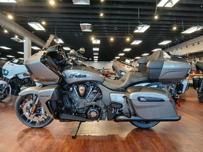 2025 Indian Motorcycle Pursuit Dark Horse Springfield Blue Vivid Crystal / Black Vivid - Photo 15
