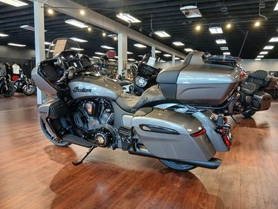 2025 Indian Motorcycle Pursuit Dark Horse Springfield Blue Vivid Crystal / Black Vivid - Photo 8