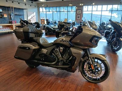 2025 Indian Motorcycle Pursuit Dark Horse Springfield Blue Vivid Crystal / Black Vivid - Photo 3