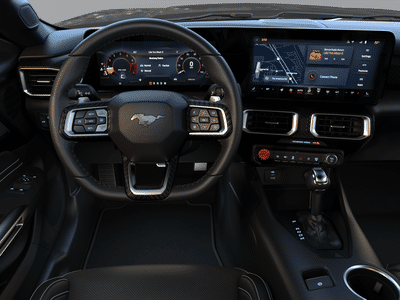 2026 Ford Mustang - Photo 13
