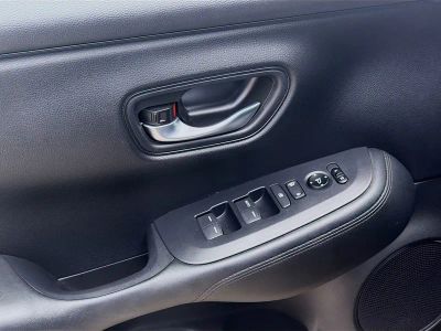 2025 Honda HR-V — photo 16 view