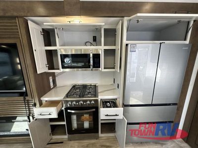 2026 Keystone RV Montana - Photo 16