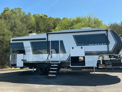 2025 Brinkley RV Model Z - Photo 30