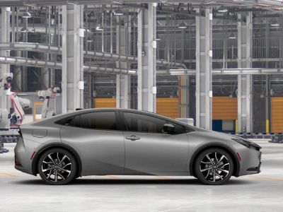 2026 Toyota Prius Plug-in Hybrid - Photo 14