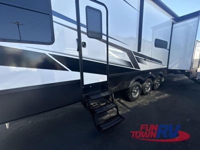 2025 Dutchmen RV Voltage Triton - Photo 15