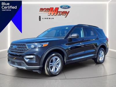 2024 Ford Explorer XLT in Agate Black Um — front three-quarter view