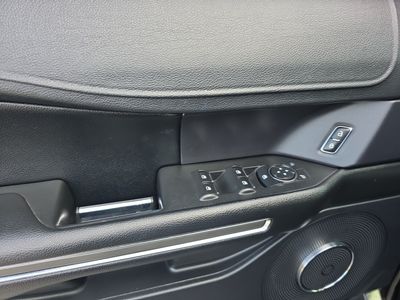 2019 Ford Expedition — photo 20 view
