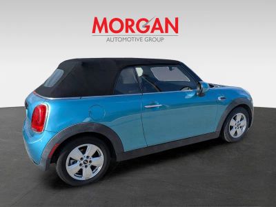 2016 MINI Cooper Convertible — interior view