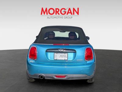 2016 MINI Cooper Convertible — detail view