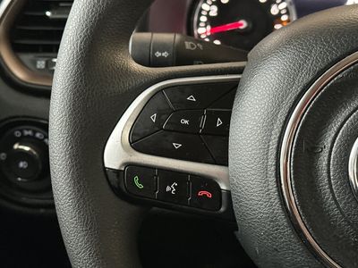2023 Jeep Renegade - Photo 25
