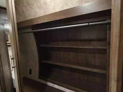 2019 Highland RV 427BHS — photo 51 view