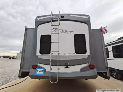 2019 Highland RV 427BHS — detail view
