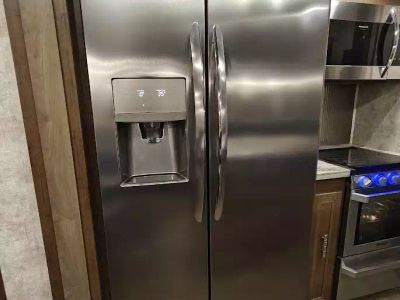 2019 Highland RV 427BHS — photo 26 view