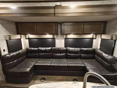 2019 Highland RV 427BHS — photo 8 view