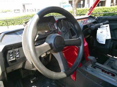 2025 Honda Talon 1000R FOX Live Valve - Photo 9