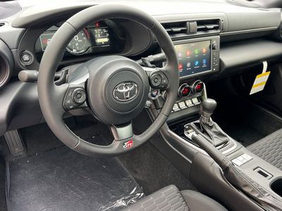 2026 Toyota GR86 - Photo 14