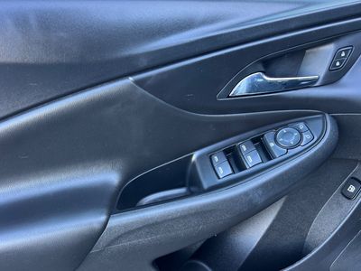 2016 Chevrolet Volt - Photo 12