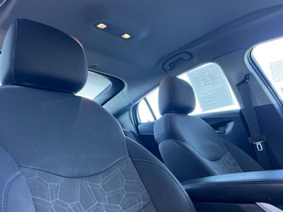 2016 Chevrolet Volt - Photo 17