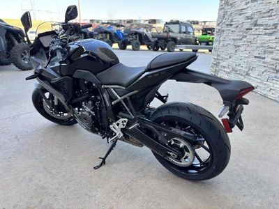 2025 Suzuki GSX-8R - Photo 5
