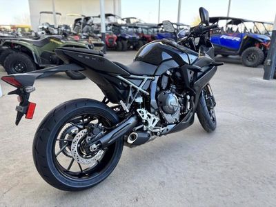 2025 Suzuki GSX-8R - Photo 4