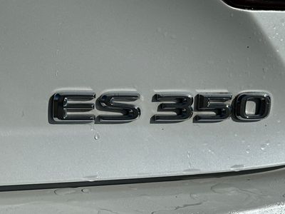 2013 Lexus ES 350 - Photo 32