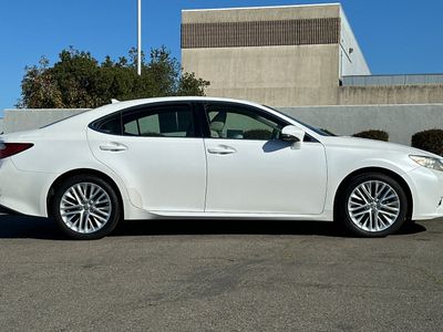 2013 Lexus ES 350 - Photo 6
