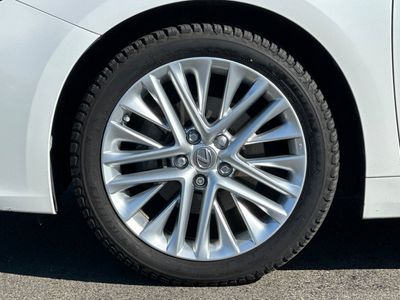 2013 Lexus ES 350 - Photo 31