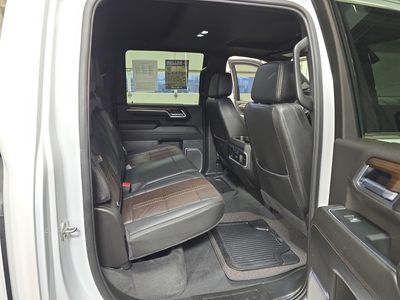 2025 Chevrolet Silverado 2500HD — photo 13 view