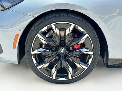 2027 BMW 5 Series — photo 25 view