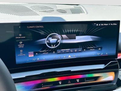 2027 BMW 5 Series — photo 13 view