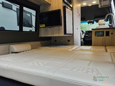 2025 Tiffin Motorhomes GT1 — photo 35 view
