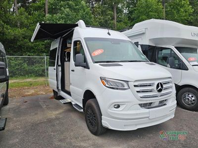 2025 Tiffin Motorhomes GT1 in Artic White FBP — front three-quarter view