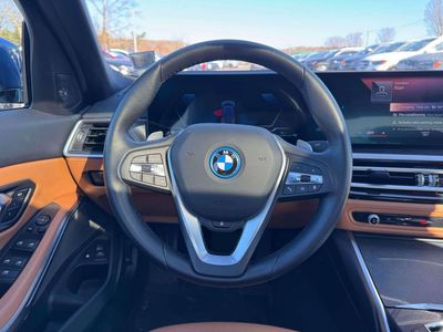 2023 BMW 3 Series - Photo 23