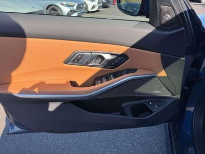 2023 BMW 3 Series - Photo 18