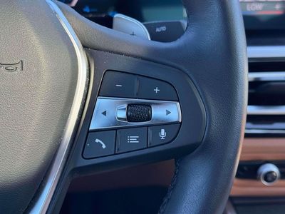 2023 BMW 3 Series - Photo 27