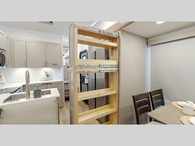 2025 Alliance RV Avenue - Photo 2