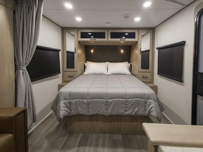 2027 Grand Design Imagine XLS — photo 7 view
