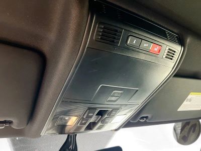 2021 Volkswagen Tiguan — photo 18 view