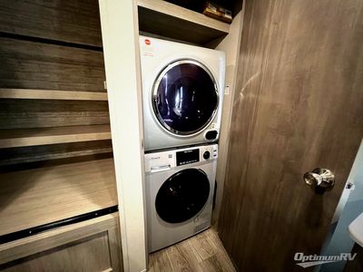 2025 Coachmen Catalina Legacy Edition - Photo 22