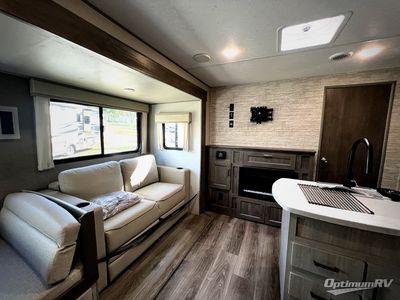 2025 Coachmen Catalina Legacy Edition - Photo 6