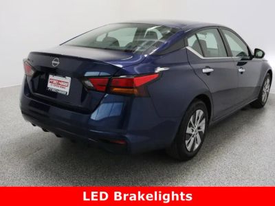2024 Nissan Altima FWD - Photo 7