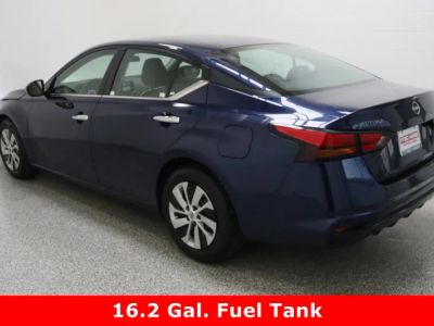 2024 Nissan Altima FWD - Photo 9
