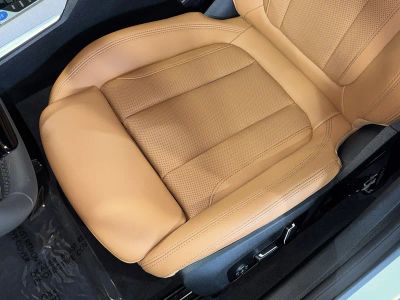 2025 BMW i4 — photo 32 view