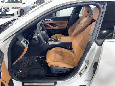 2025 BMW i4 — photo 18 view