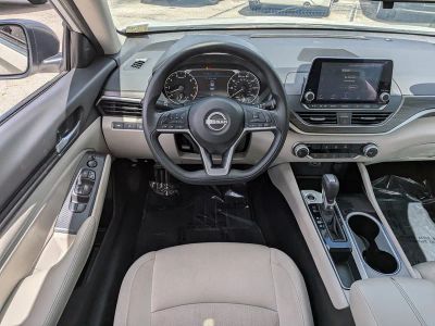 2024 Nissan Altima — photo 17 view