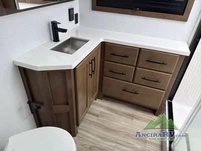 2026 Keystone RV Montana - Photo 24