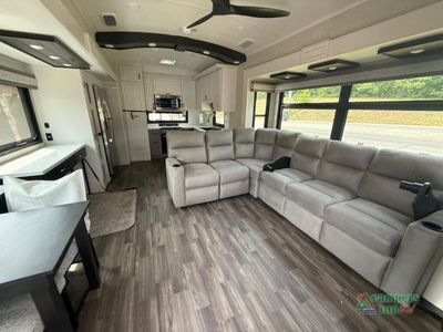 2025 Jayco North Point — detail view