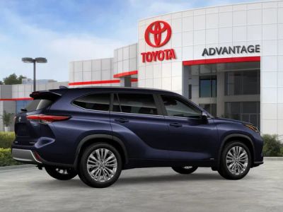 2026 Toyota Highlander Hybrid - Photo 13