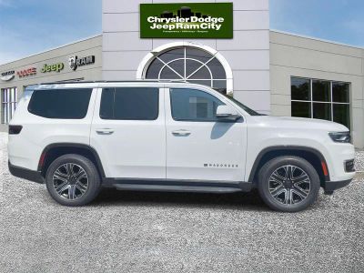 2022 Jeep Wagoneer — detail view