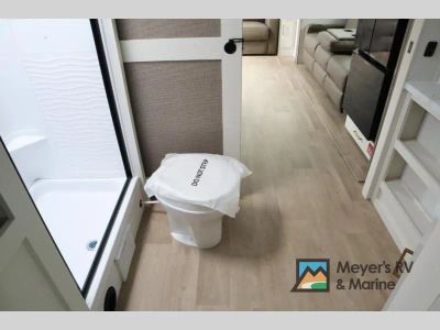 2026 Grand Design Transcend - Photo 17